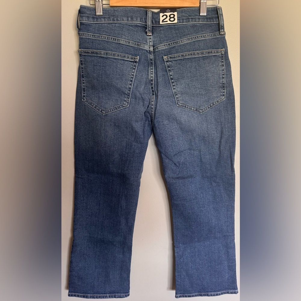 GAP Kick Fit High Rise Jeans Petite 28/6P NWT Cropped Denim 0029 - Picture 2 of 4